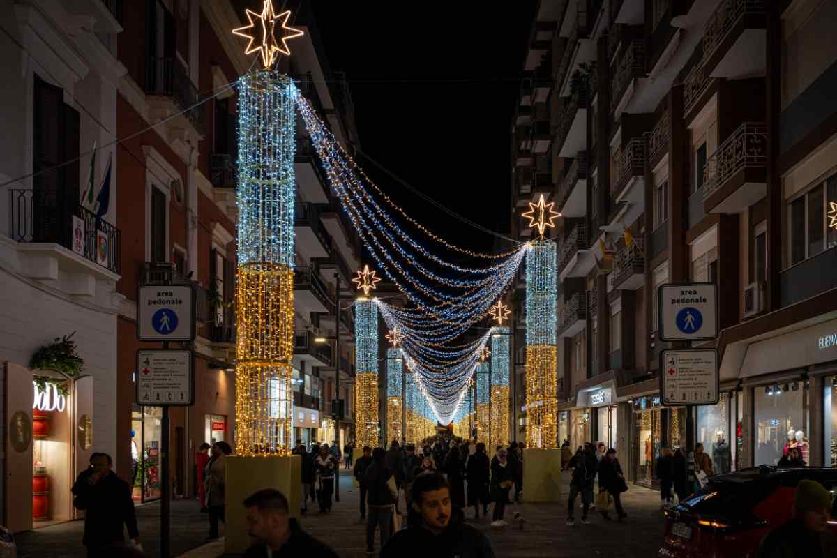 jene-stephaniuk-lkmGeyLItrw-unsplash-ls La celebre Via Sparano a Bari