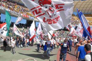 Tifosi del Bari in festa